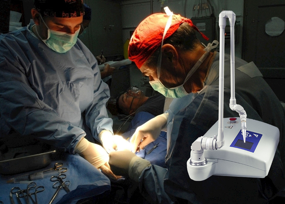 Радиус силы 15В 110км ветеринарной хирургической машины лазера СО2 частичной портативный работая